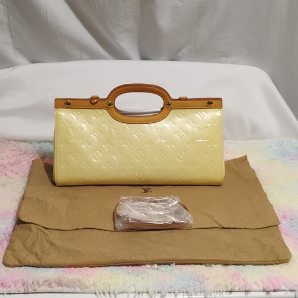 Louis Vuitton Handbags - FLASH SALE! Louis Vuitton Roxbury Drive Monogram Vernis Bag W Strap/Dust Bag